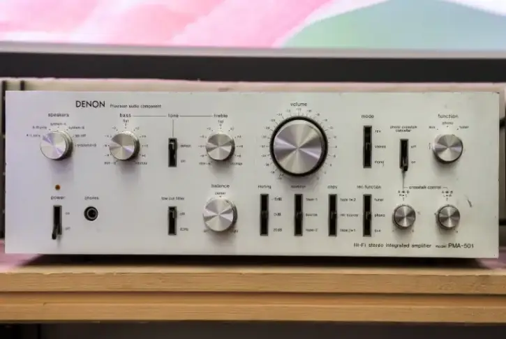 Larel HI - FI - Amplificatore Denon AVR-4308
